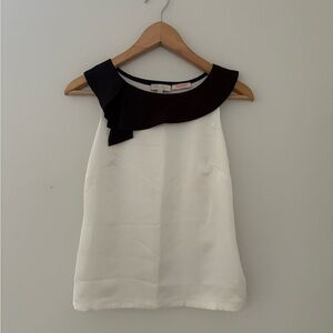 Elegant Black and White Silky Sleeveless Blouse Sz XS